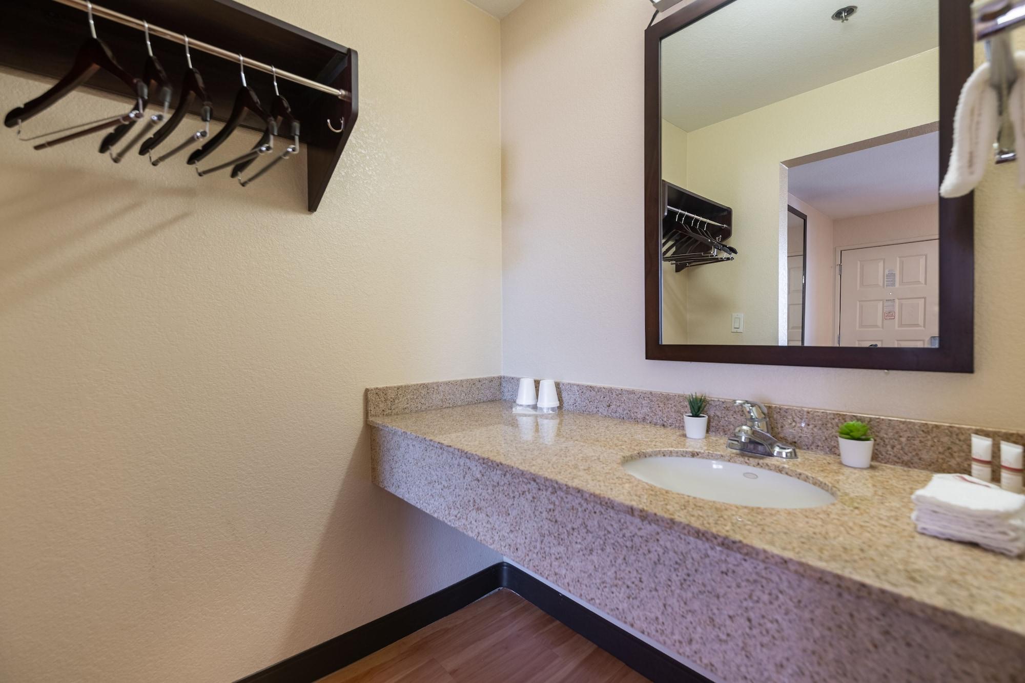 California Inn And Suites, Rancho Cordova Buitenkant foto